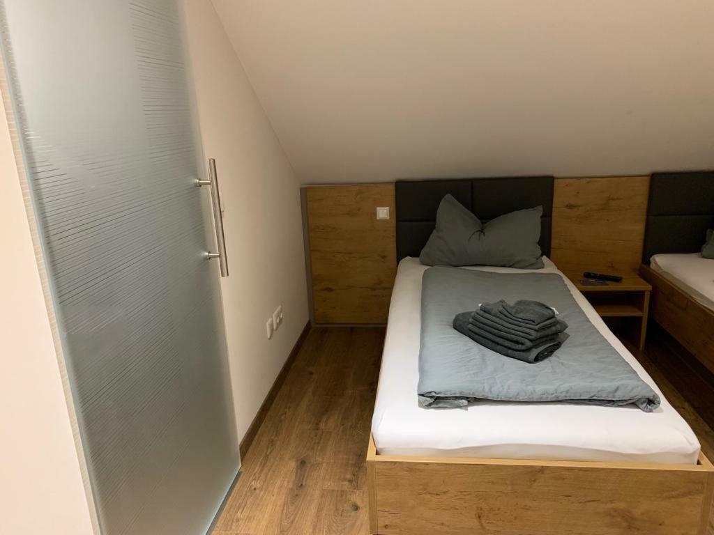 Pension Fewo Schwaerzer Weiherhammer Exteriér fotografie